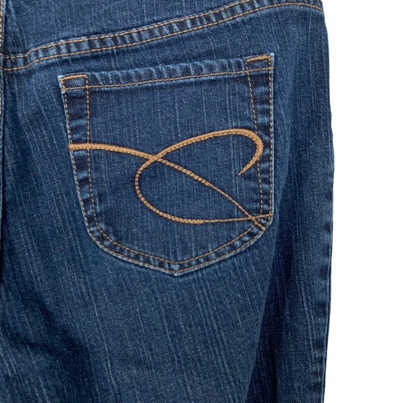 Chico's Platinum 2.5 Ultimate Fit Jeans Dark Wash Short Re-hemmed Dark Wash - Picture 5 of 8